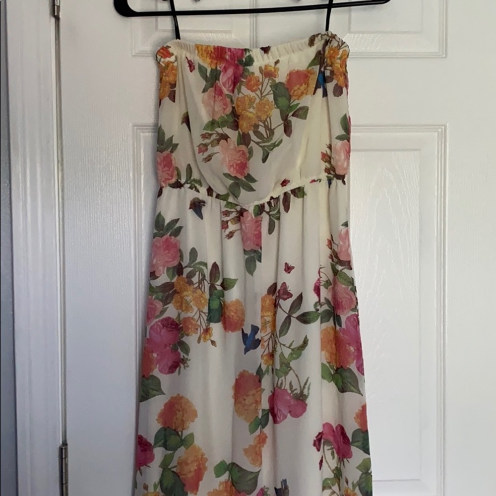Floral strapless maxi dress